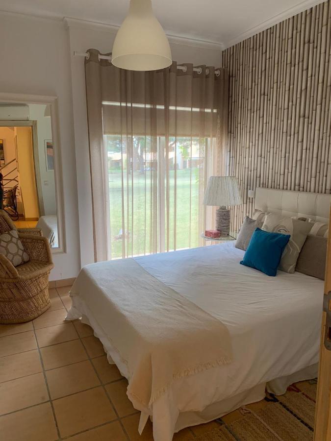 Casa De Ferias Com Piscina - Condominio Vilamouratenis Екстериор снимка