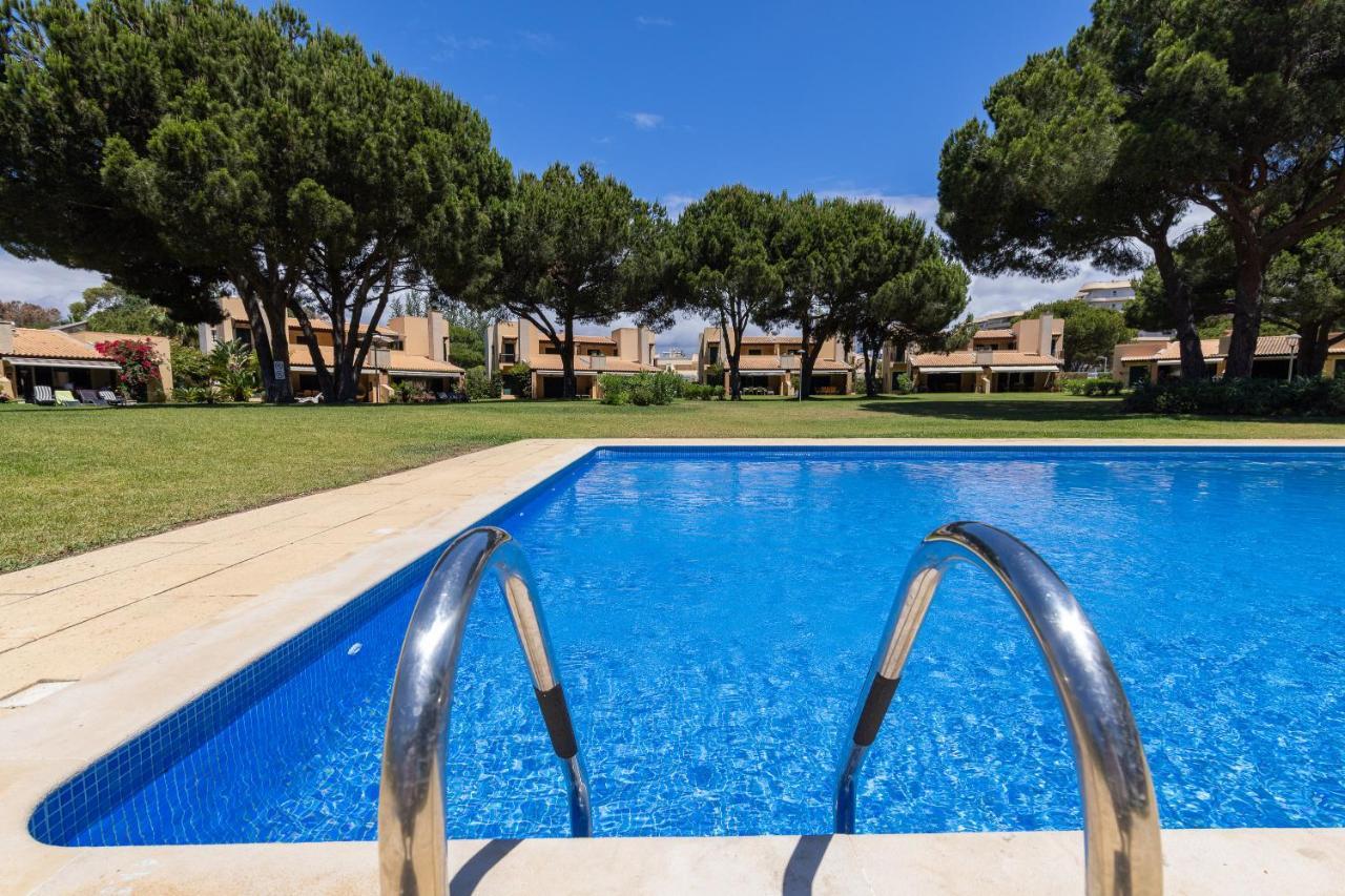 Casa De Ferias Com Piscina - Condominio Vilamouratenis Екстериор снимка